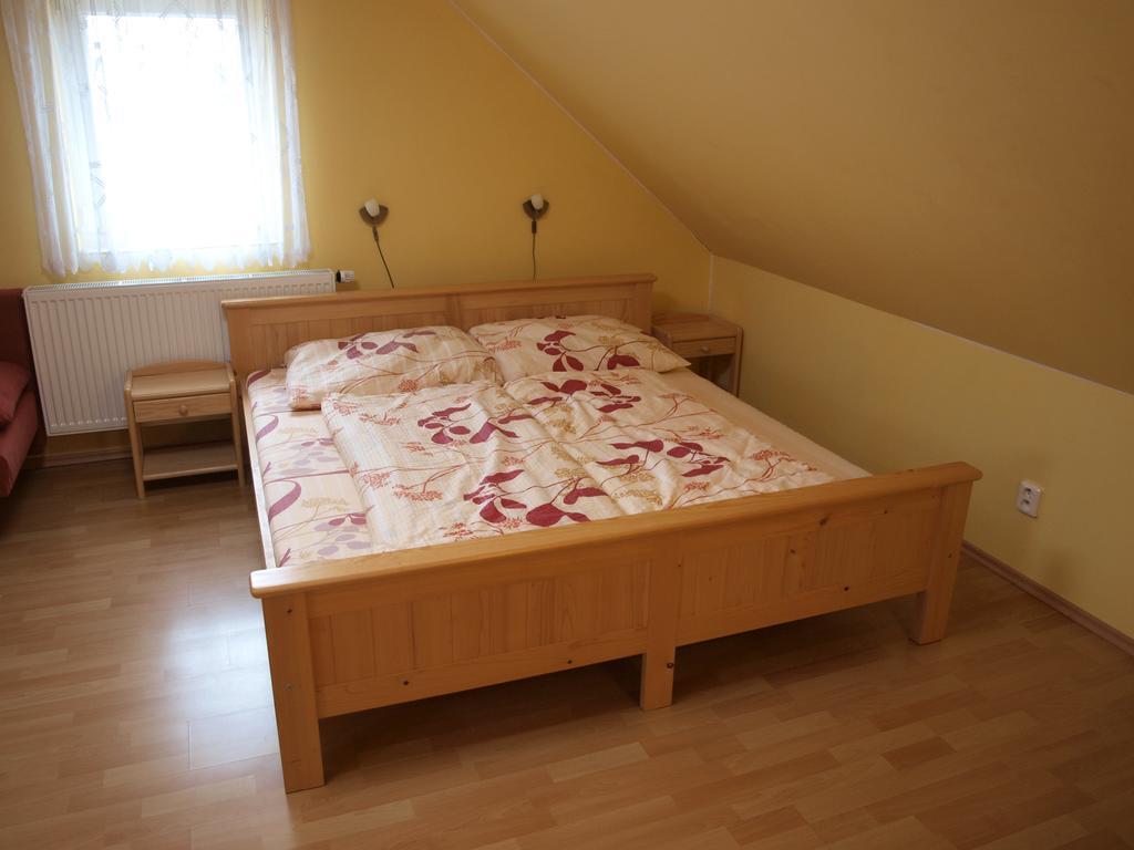 Apartments Viktoria Klinovec Kovářská Eksteriør billede